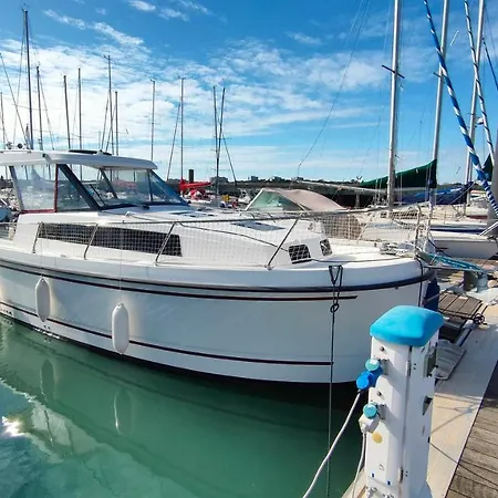 Sur L'eau * La Rochelle (Charente-Maritime)