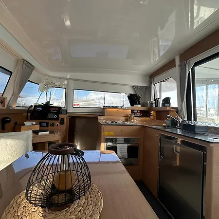 船上ホテル Sur L'eau