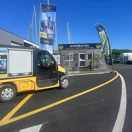 Sur L'eau * La Rochelle (Charente-Maritime)