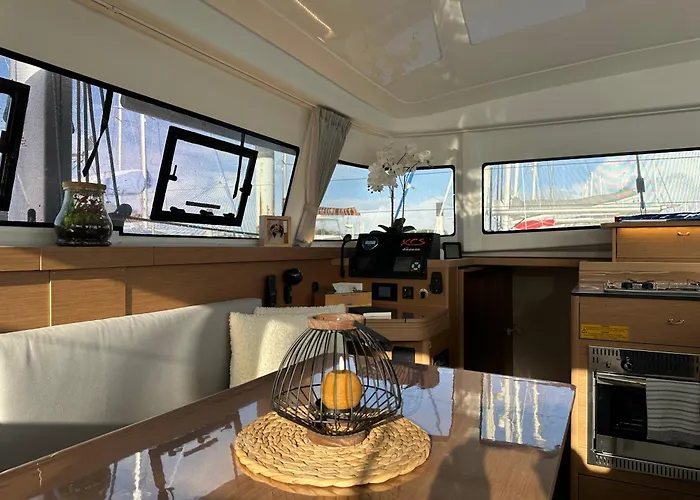 Sur L'eau La Rochelle (Charente-Maritime)