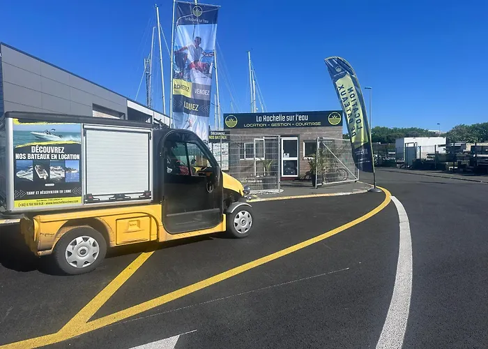 Sur L'eau * La Rochelle (Charente-Maritime)